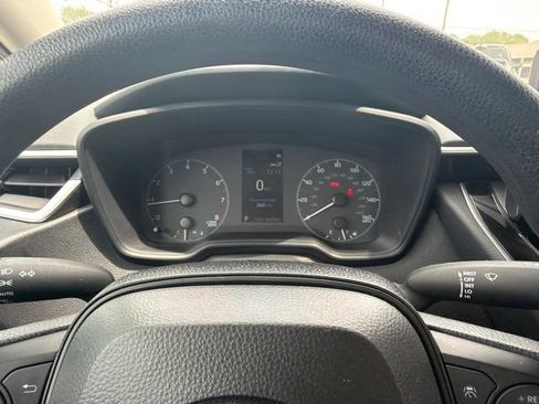 Used 2024 Toyota Corolla LE FWD image 42