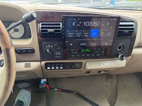 Used 2006 Ford F250 XL image 12