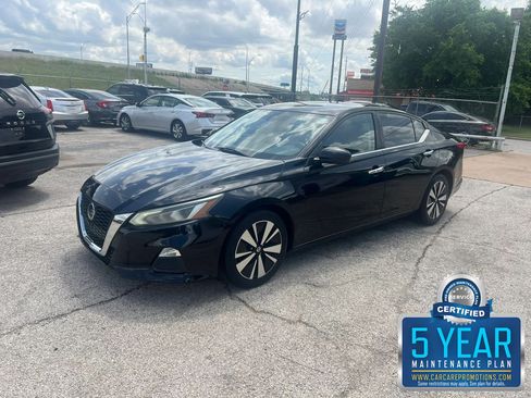 Used 2021 Nissan Altima 2.5 SV FWD image 1