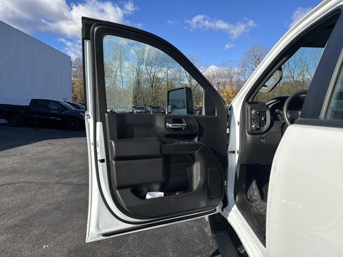 New 2025 GMC Sierra 2500 Pro w/ Snow Plow Prep/Camper Package image 11