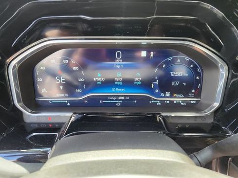 Used 2023 Chevrolet Silverado 1500 LT w/ Protection Package AWD/4WD image 33