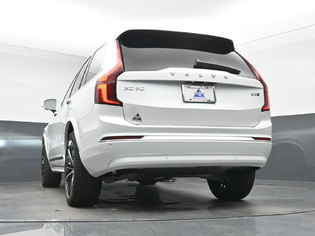 New 2027 Volvo XC90 B5 Plus AWD/4WD image 42