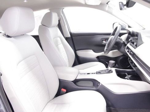 Certified 2023 Honda HR-V LX image 14