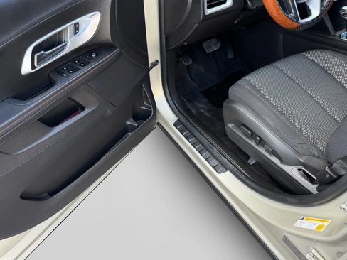 Used 2013 Chevrolet Equinox LT w/ Driver Convenience Package FWD image 11