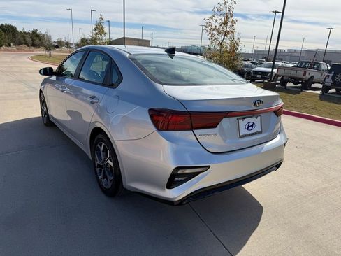 Used 2019 Kia Forte LXS image 7