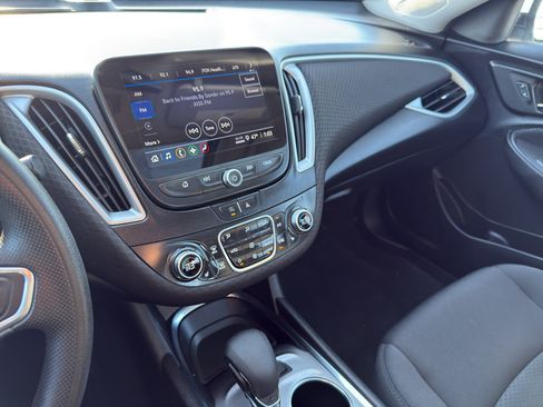 Certified 2024 Chevrolet Malibu LT image 21