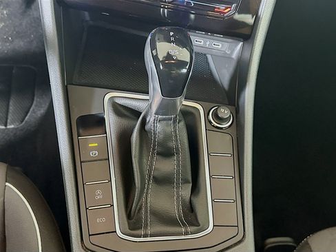 Used 2025 Volkswagen Jetta Sport image 24