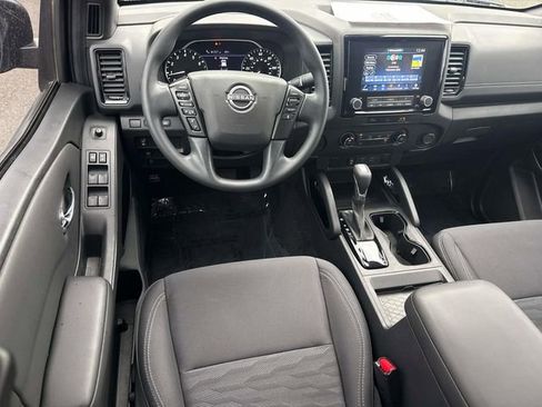 Certified 2023 Nissan Frontier SV w/ Midnight Edition Package RWD image 9