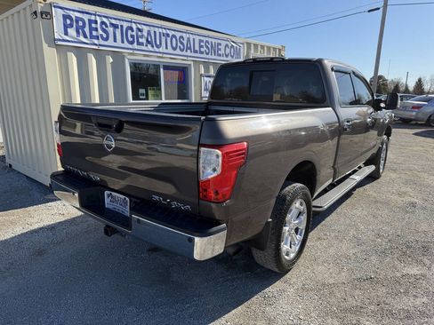 Used 2016 Nissan Titan SL image 7