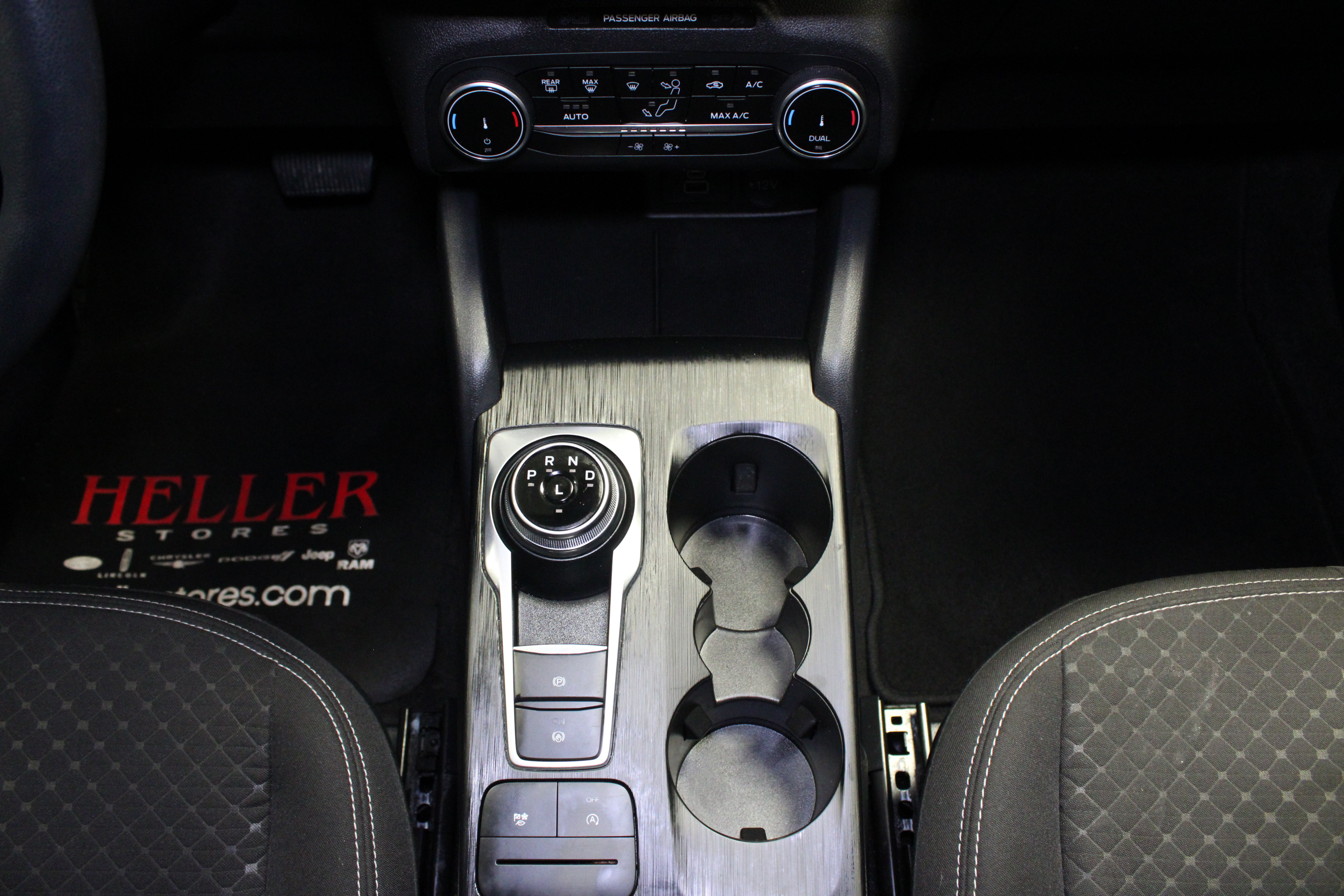 Used 2025 Ford Escape Active AWD/4WD image 19