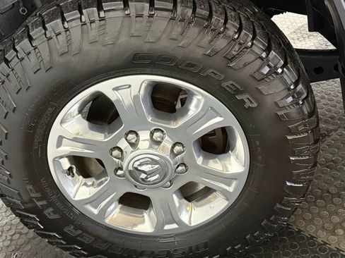 Used 2023 RAM 2500 Big Horn w/ Level 1 Equipment Group image 14