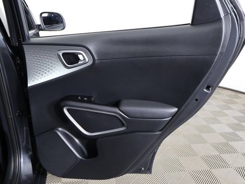 Used 2025 Kia Soul S image 24