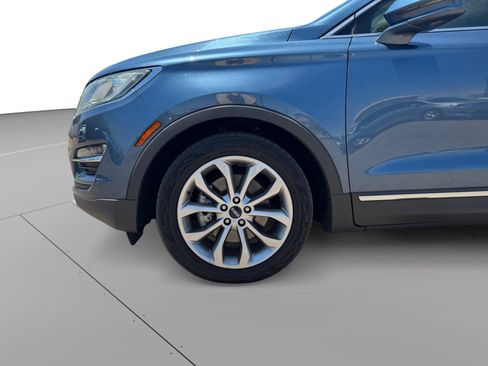 Used 2018 Lincoln MKC Select w/ Select Plus Package FWD image 9