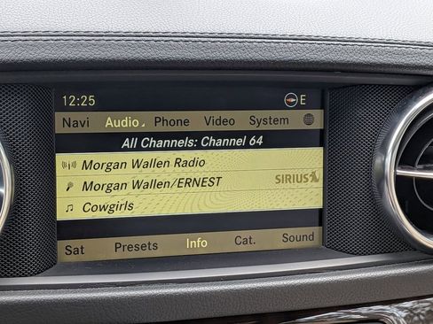 Used 2013 Mercedes-Benz SL 550 image 14