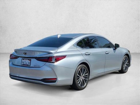 Certified 2024 Lexus ES 300h w/ Premium Package FWD image 7
