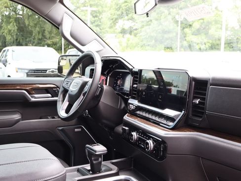 Certified 2025 GMC Sierra 1500 Elevation w/ Preferred Package AWD/4WD image 42