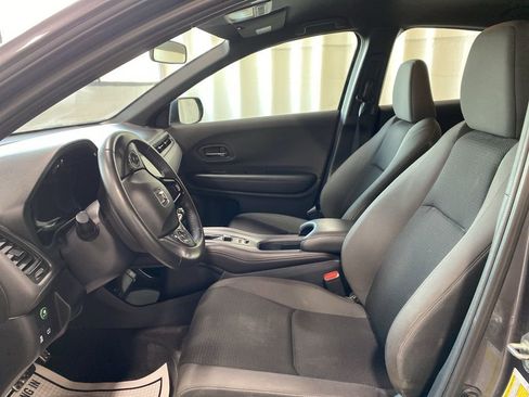 Used 2020 Honda HR-V Sport image 18