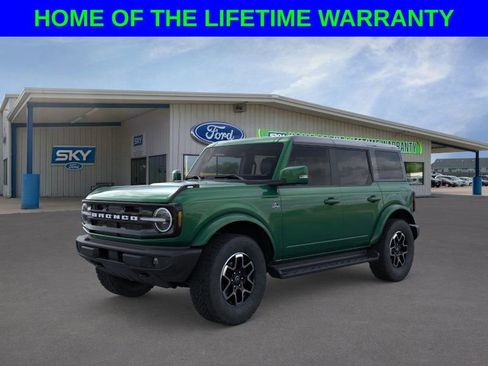 New 2025 Ford Bronco Outer Banks image 1