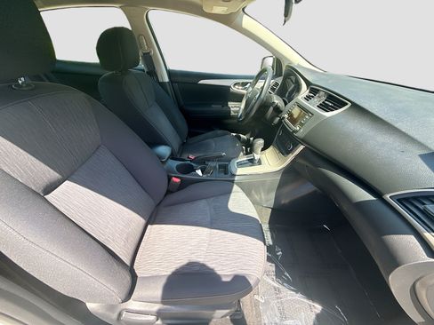 Used 2015 Nissan Sentra SV w/ Style Package FWD image 30