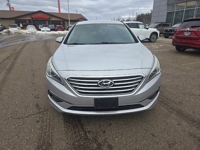 Used 2015 Hyundai Sonata SE w/ Option Group 09