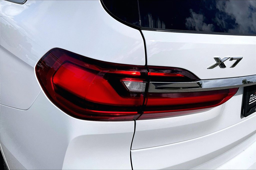 Used 2020 BMW X7 xDrive40i w/ Premium Package AWD/4WD image 28