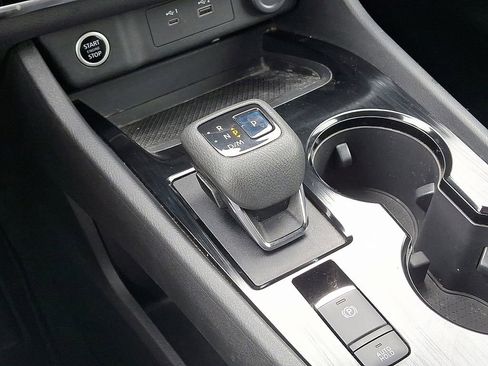 Used 2022 Nissan Rogue SV image 16