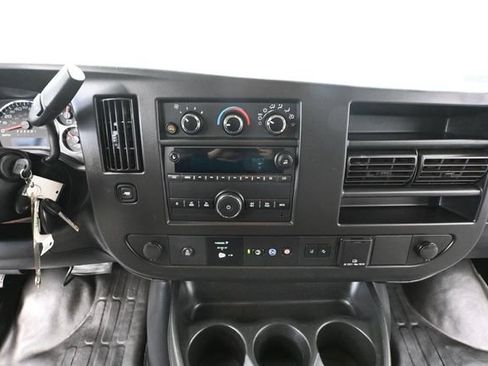 Used 2019 Chevrolet Express 3500 w/ Driver Convenience Package RWD image 28