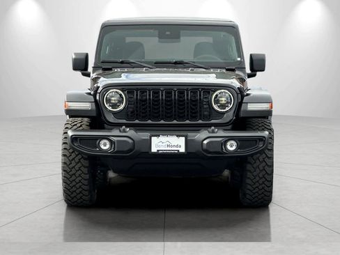Used 2025 Jeep Wrangler Willys image 10