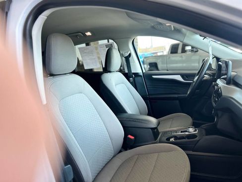 Used 2022 Ford Escape SE w/ Cold Weather Package image 45