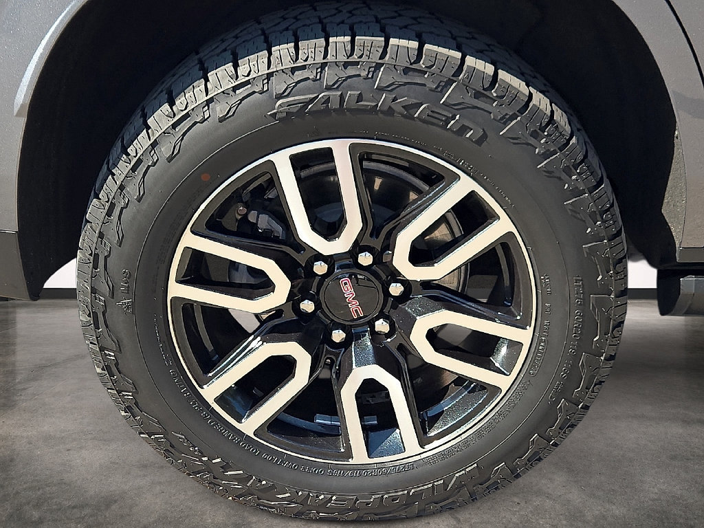Used 2022 GMC Yukon AT4 AWD/4WD image 7
