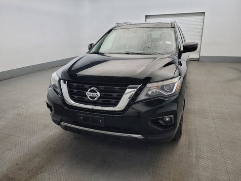 Used 2019 Nissan Pathfinder SV image 15