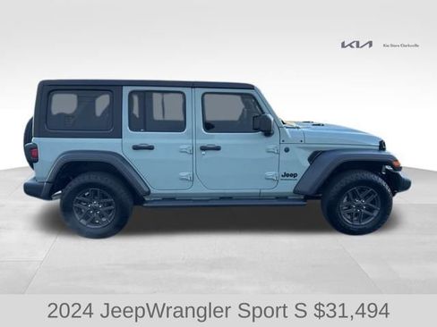 Used 2024 Jeep Wrangler Sport S image 9