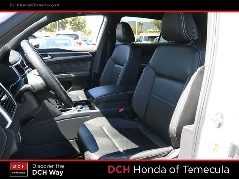 Used 2023 Volkswagen Atlas Cross Sport SEL R-Line AWD/4WD image 18