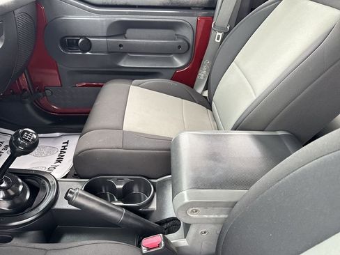 Used 2007 Jeep Wrangler Unlimited X RWD image 19