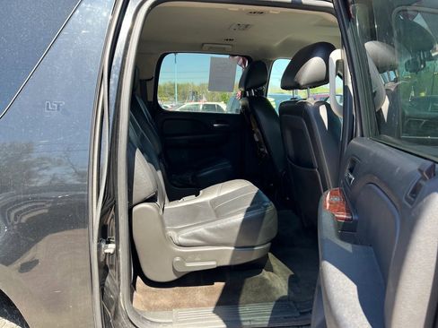 Used 2012 Chevrolet Suburban LT image 10