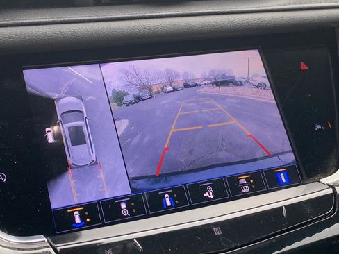 Used 2021 Cadillac XT6 Sport image 32