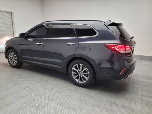 Used 2017 Hyundai Santa Fe Limited image 3