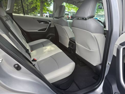 Certified 2022 Toyota RAV4 Limited AWD/4WD image 15