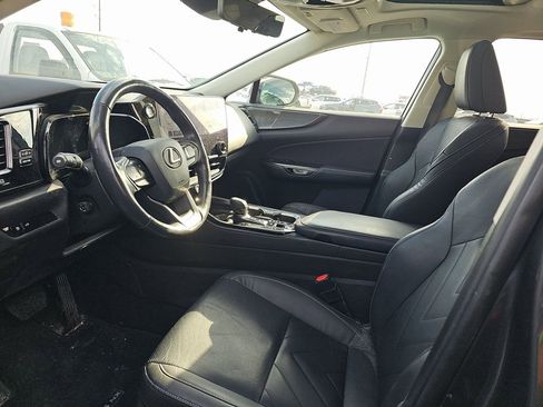 Used 2024 Lexus NX 350 AWD w/ Vision Package image 4