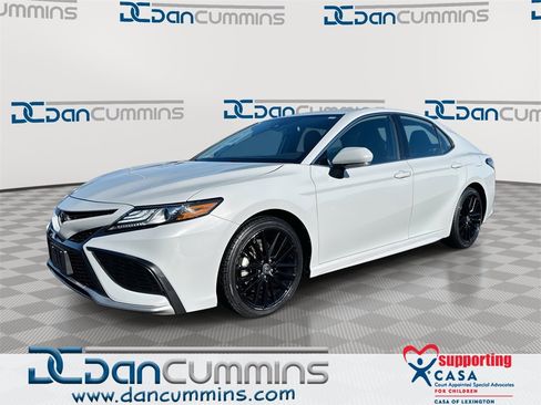 Used 2023 Toyota Camry XSE image 1