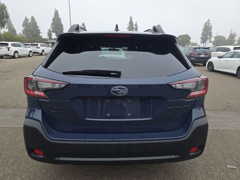 Used 2025 Subaru Outback Onyx Edition AWD/4WD image 5