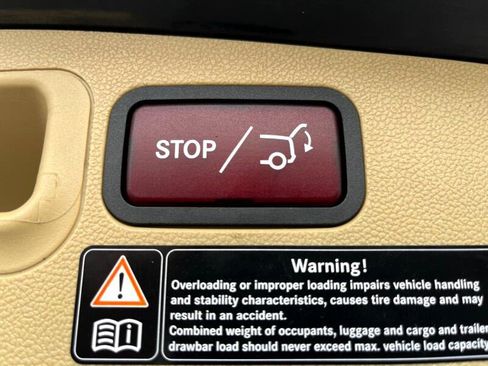 Used 2011 Mercedes-Benz GL 450 4MATIC image 18