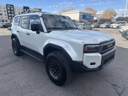 Used 2025 Toyota Land Cruiser image 4