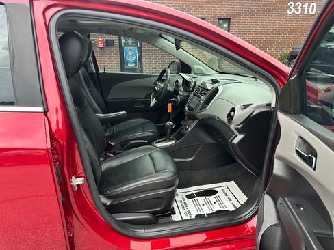Used 2015 Chevrolet Sonic LTZ w/ Advanced Safety Package FWD image 20