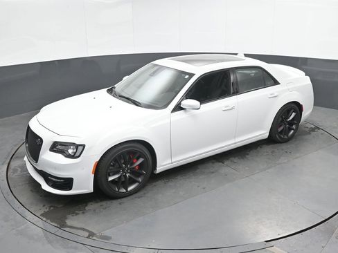 Used 2023 Chrysler 300 C RWD image 42