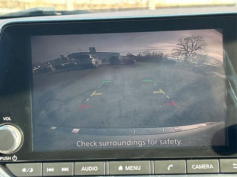 Used 2022 Nissan Rogue SV image 28