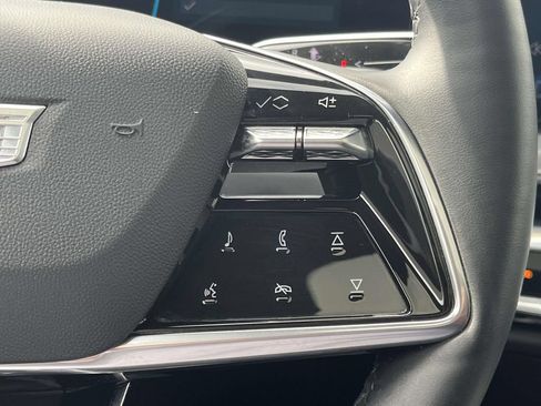 Certified 2024 Cadillac Lyriq Luxury w/ LPO, Floor Liner Package AWD/4WD image 31