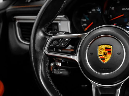 Used 2018 Porsche Macan GTS AWD/4WD image 11