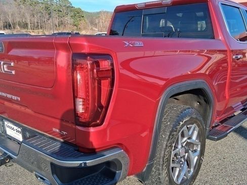 Used 2022 GMC Sierra 1500 SLT w/ SLT Premium Package image 8
