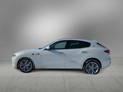 Used 2019 Maserati Levante S GranLusso image 5